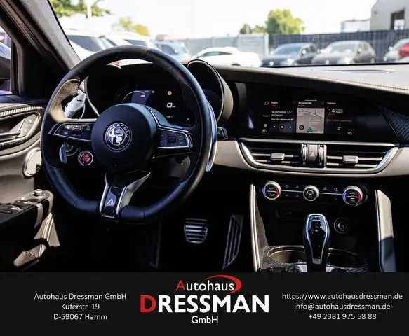 Alfa Romeo Giulia view 14