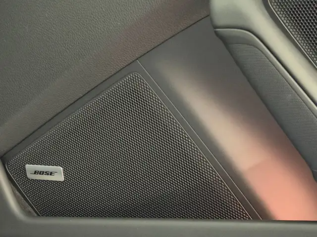 Porsche 911 view 15
