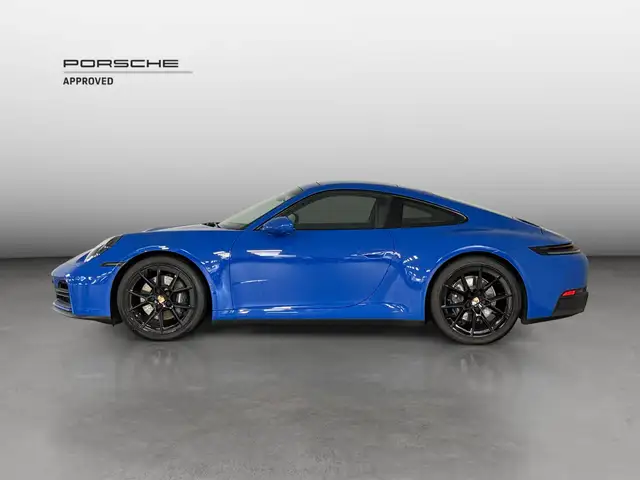 Porsche 911 view 2
