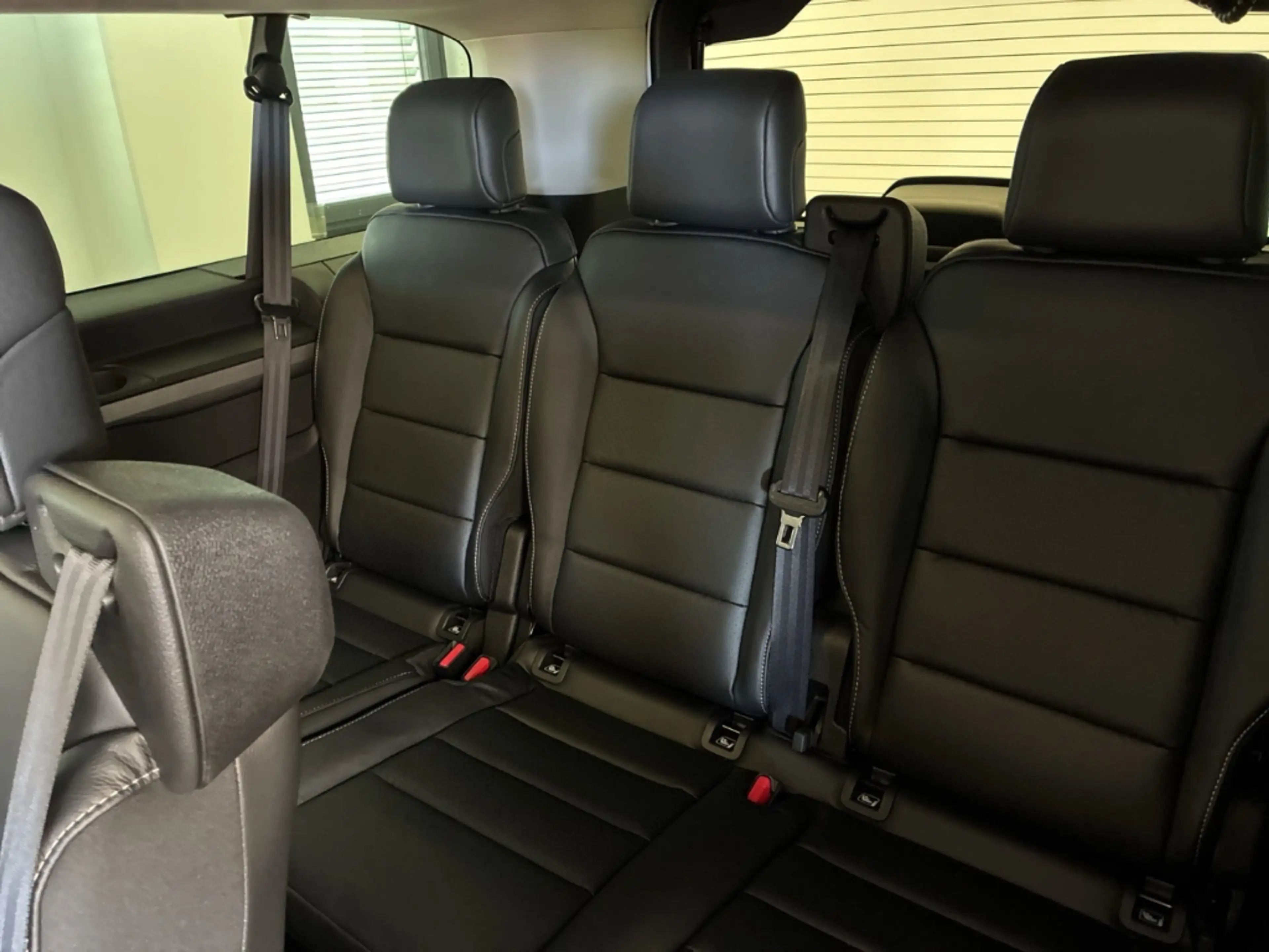 Peugeot Traveller Allure L3 2.2 BluHDI180 EAT8 2x el.Schiebetür Pano — photo 14