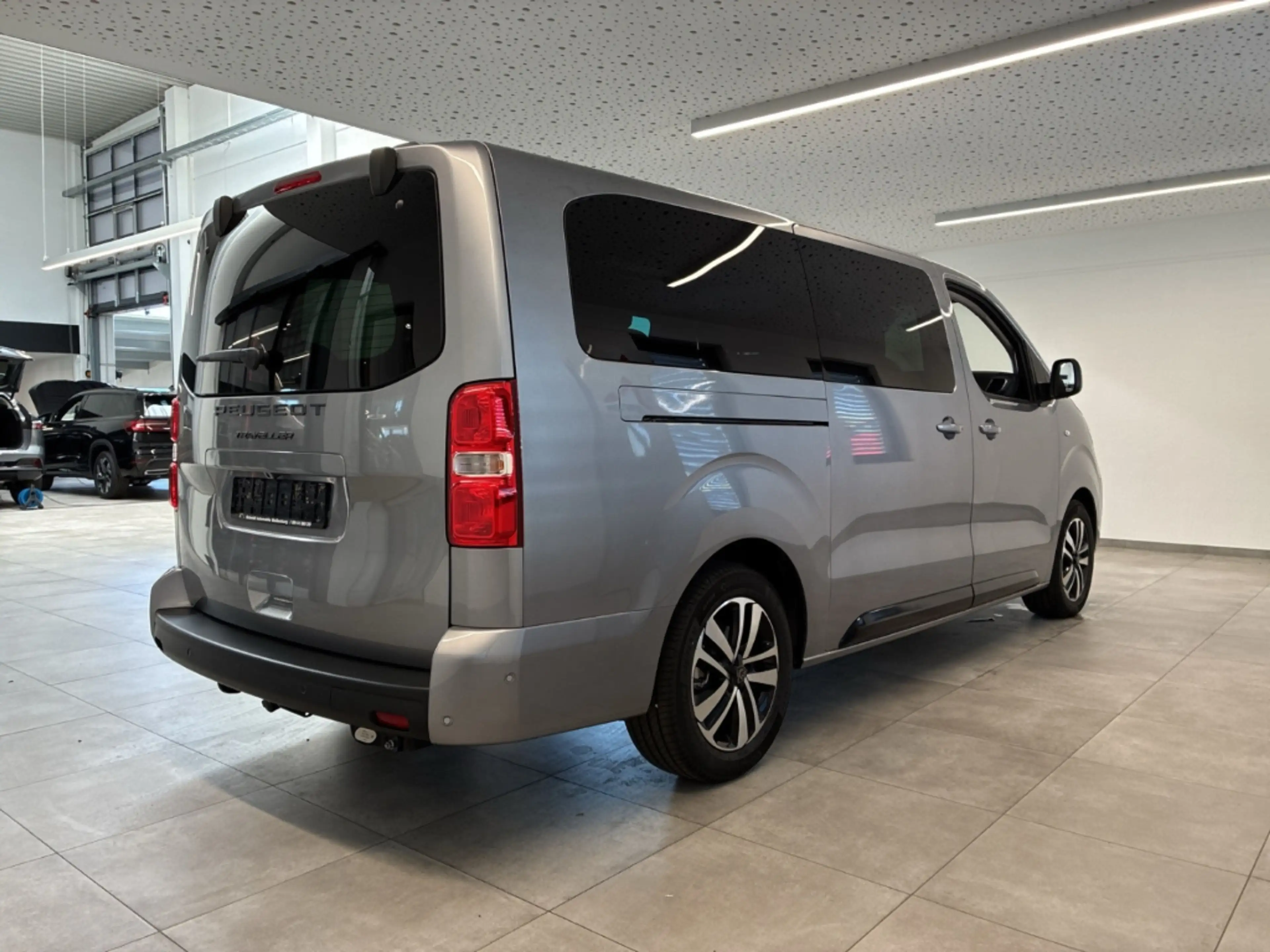 Peugeot Traveller Allure L3 2.2 BluHDI180 EAT8 2x el.Schiebetür Pano — photo 4