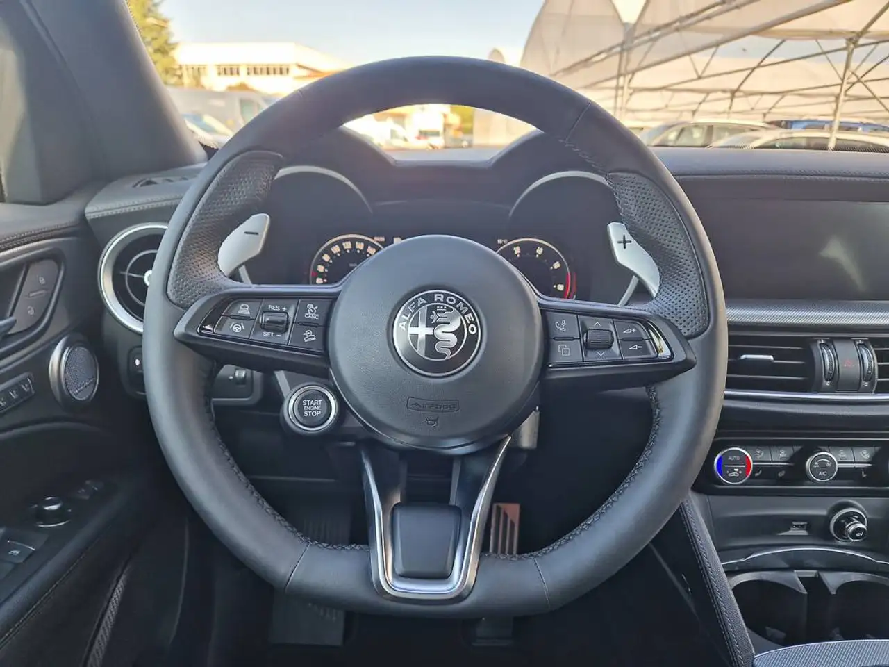 Alfa Romeo Stelvio 2025 — фото 14