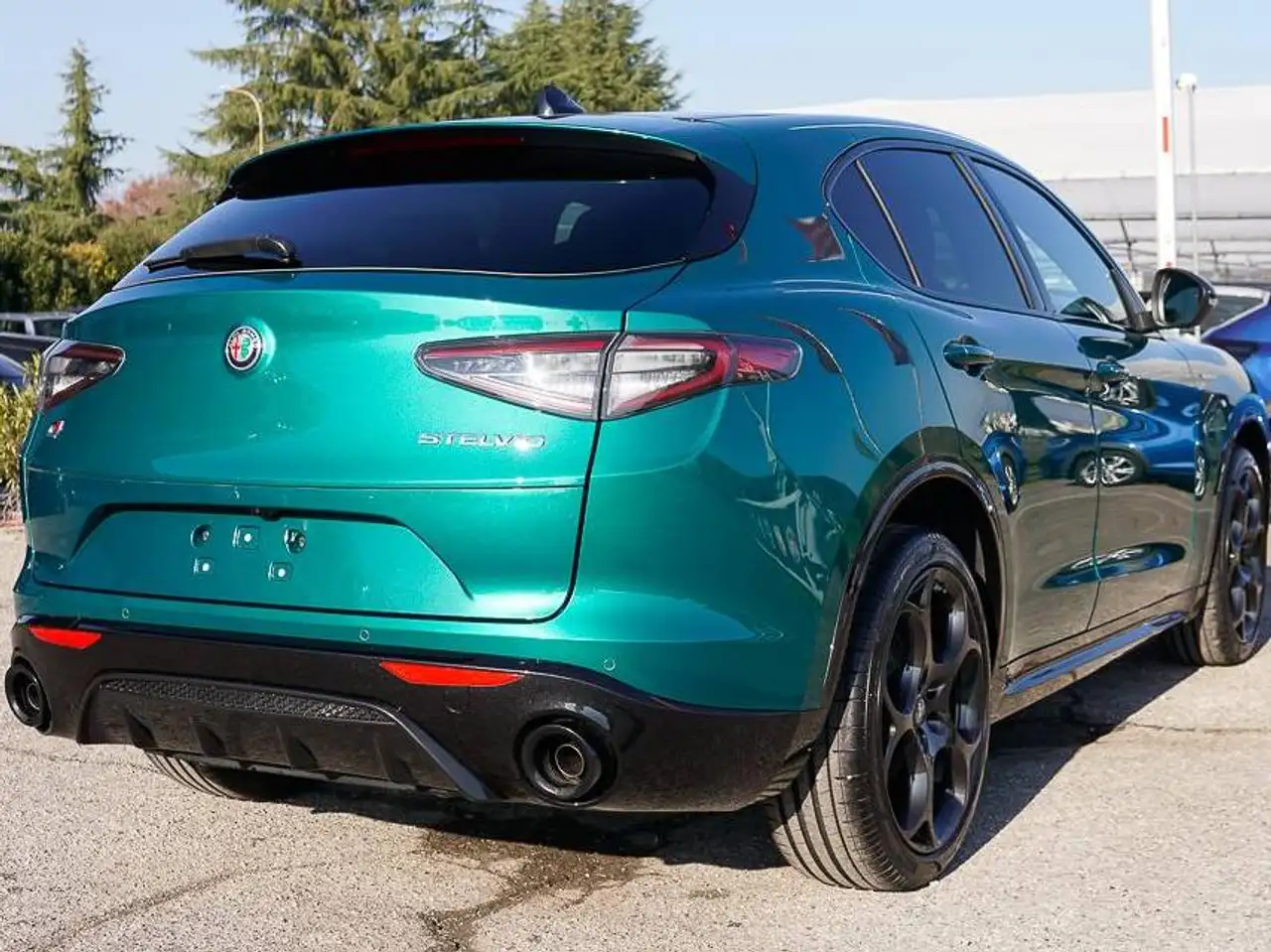 Alfa Romeo Stelvio 2025 — фото 7