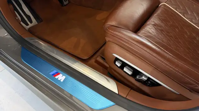 BMW 730 7er-Reihe Diesel Allrad (G11)  xDrive Aut. *VOLL Ansicht 17
