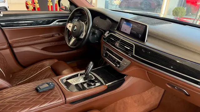 BMW 730 7er-Reihe Diesel Allrad (G11)  xDrive Aut. *VOLL Ansicht 27