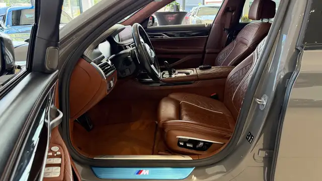 BMW 730 7er-Reihe Diesel Allrad (G11)  xDrive Aut. *VOLL Ansicht 16