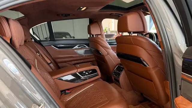 BMW 730 7er-Reihe Diesel Allrad (G11)  xDrive Aut. *VOLL Ansicht 29