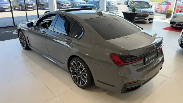 BMW 730 7er-Reihe Diesel Allrad (G11)  xDrive Aut. *VOLL Ansicht 15
