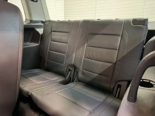 Volkswagen Touran view 11