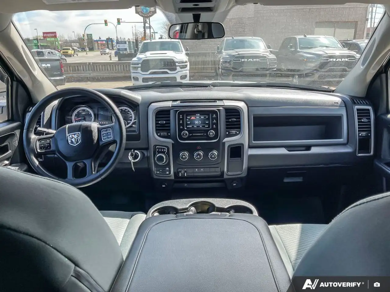 RAM 1500 снимка RAM 1500