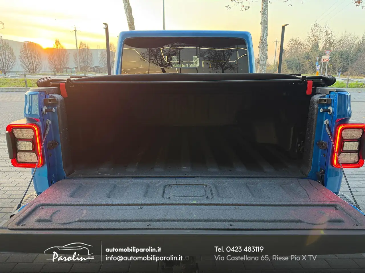 Jeep Gladiator 3.0 V6 Overland 4wd +IVA Autocarro N1 Gancio-Pelle 23