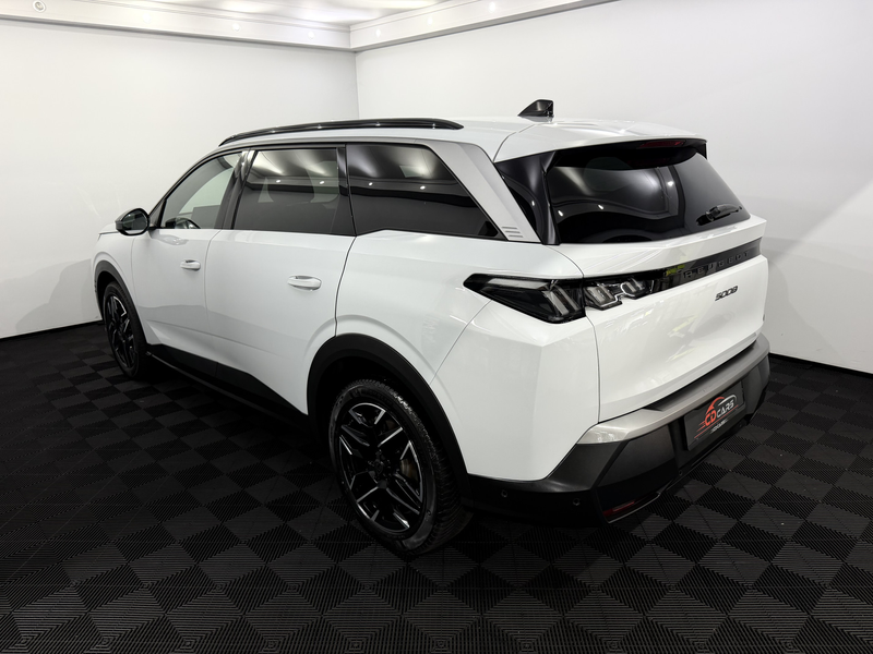 Peugeot 5008 1.2 Hybrid 145 Allure 7p 360 Camera, Navi, Cruise — photo 4