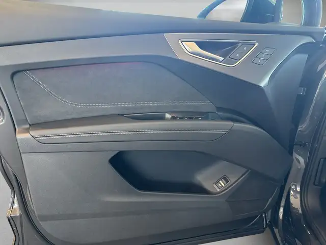 Audi E-Tron view 6