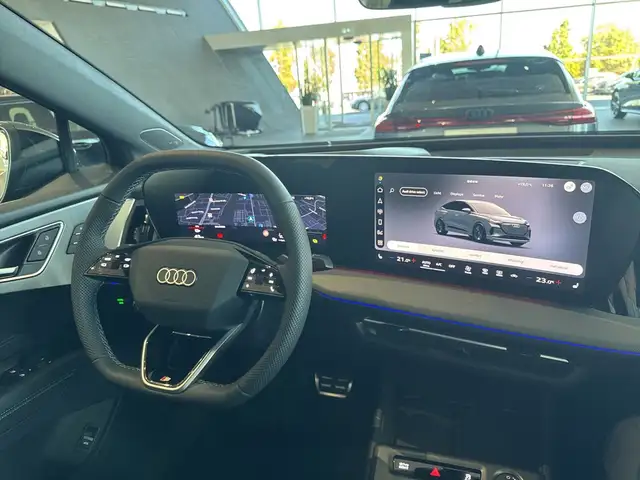 Audi E-Tron view 11