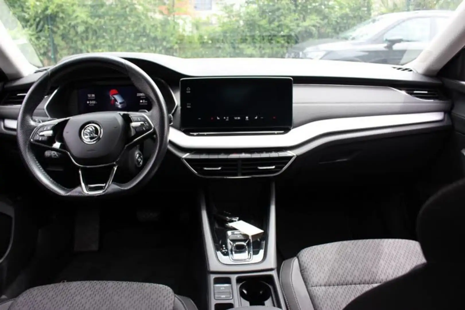 Skoda Octavia Combi 2,0 TDI 4x4 Style DSG Mod 22 !! Matrix AH... Silber - 2