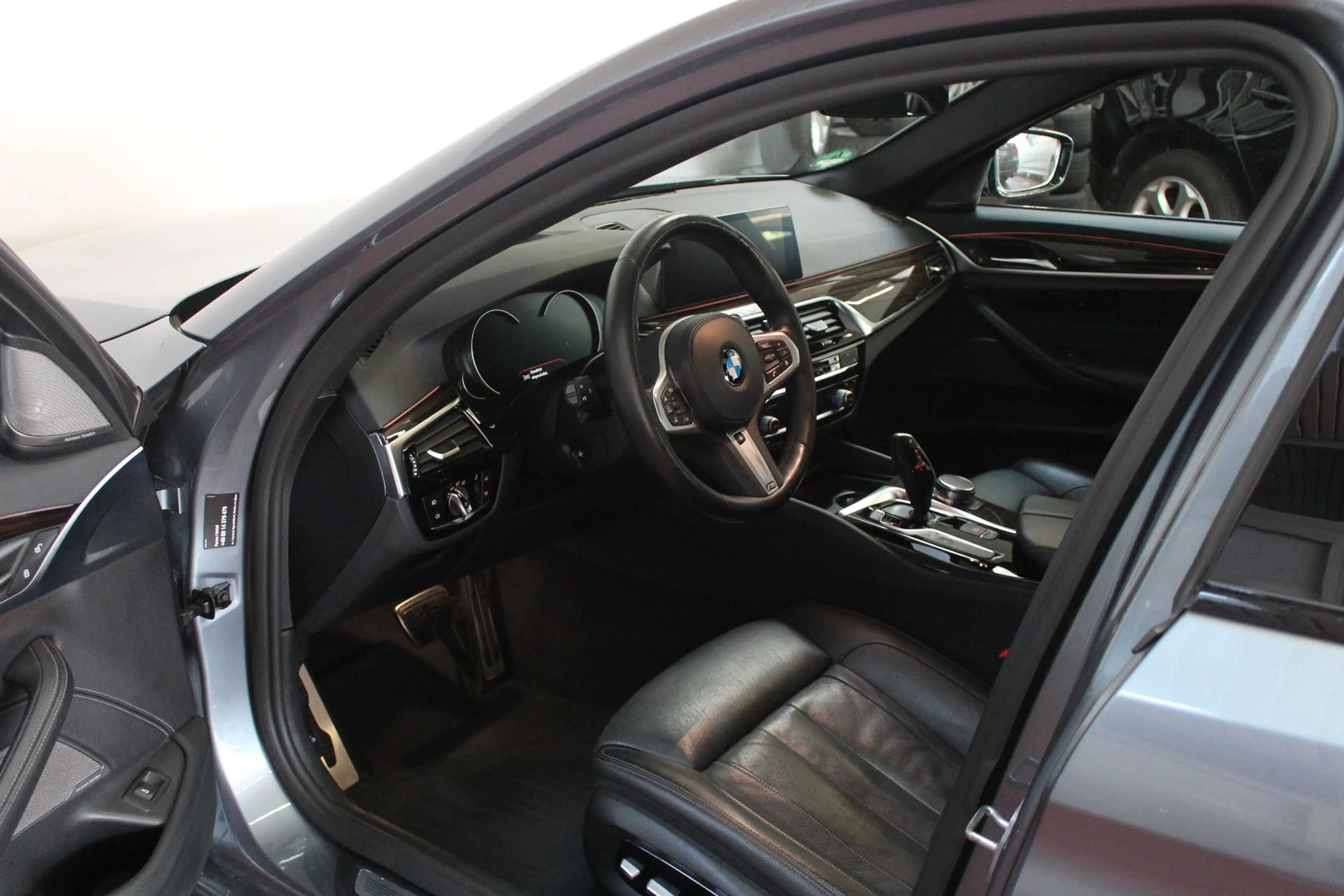 BMW 540 i xDrive M Sport*PANO*360°ACC*LHZ*AHK*NAVI — photo 14