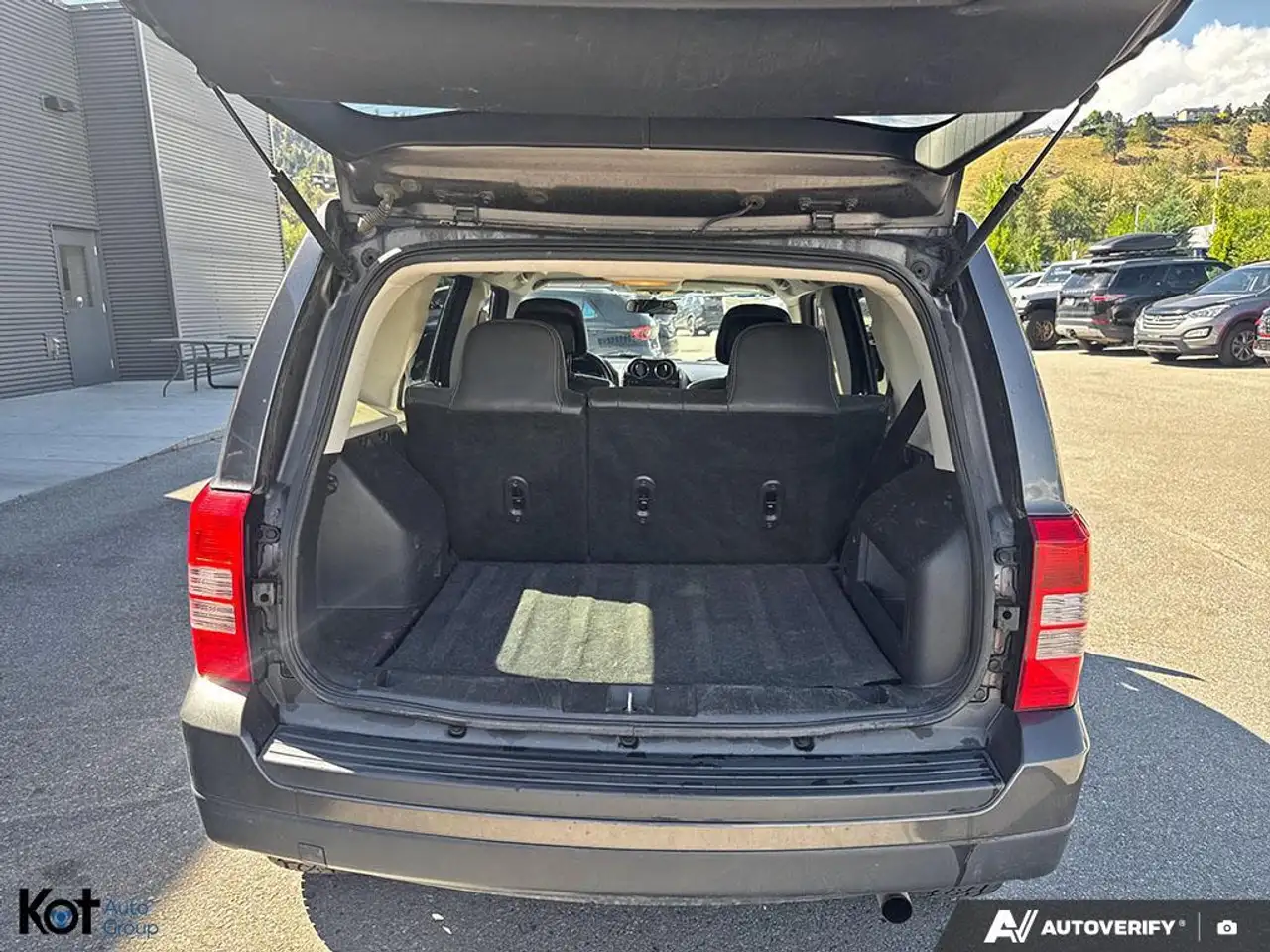 Jeep Patriot снимка Jeep Patriot