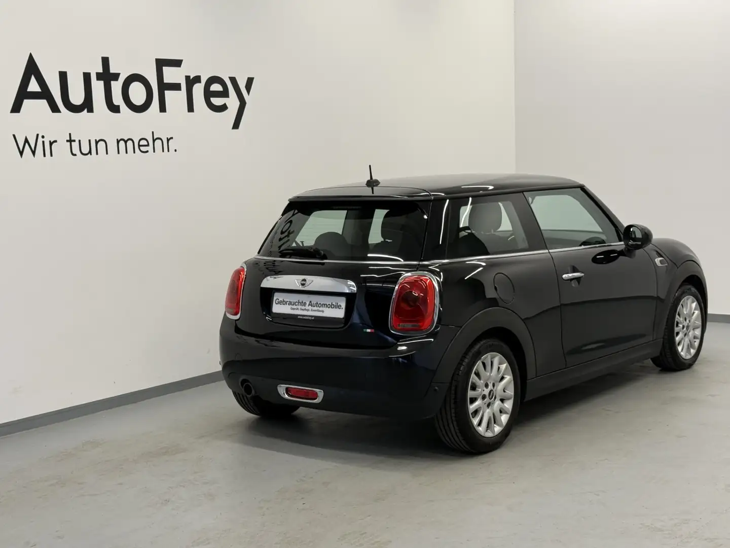 MINI Cooper Schwarz - 2