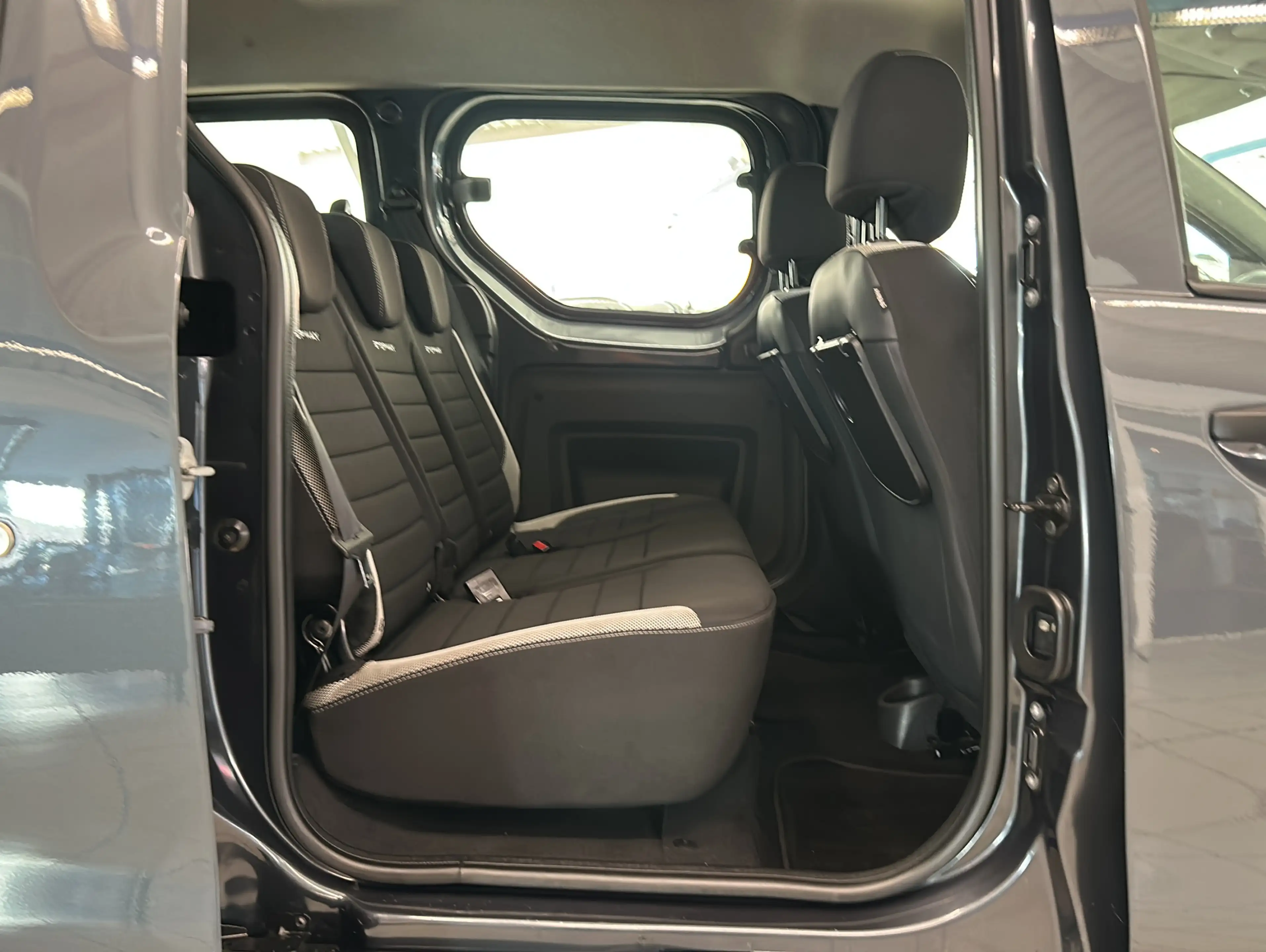 Dacia Dokker 1.3 TCe Stepway|Klima|Navi|DAB|AHK|Tempo| — photo 15