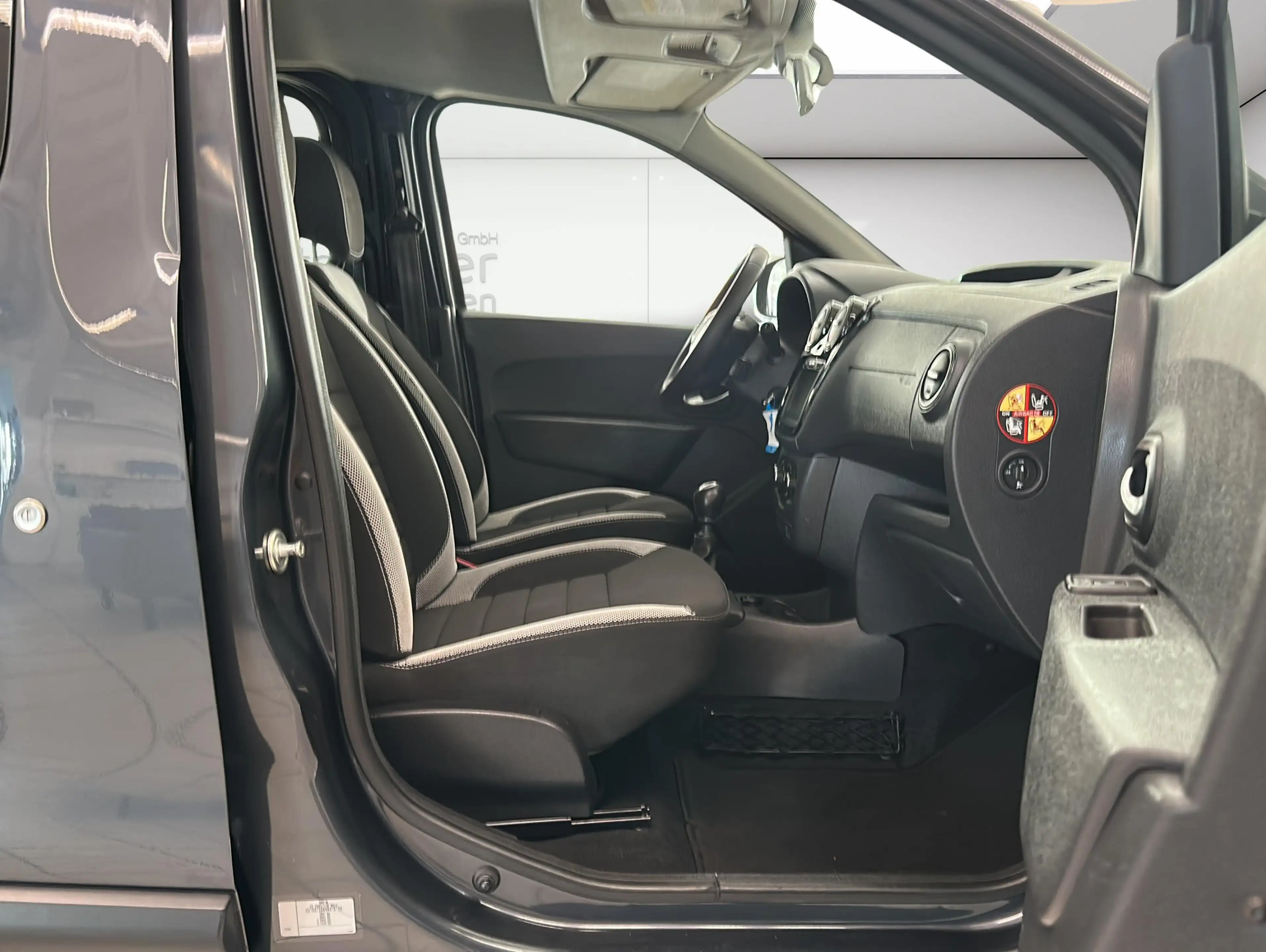 Dacia Dokker 1.3 TCe Stepway|Klima|Navi|DAB|AHK|Tempo| — photo 14