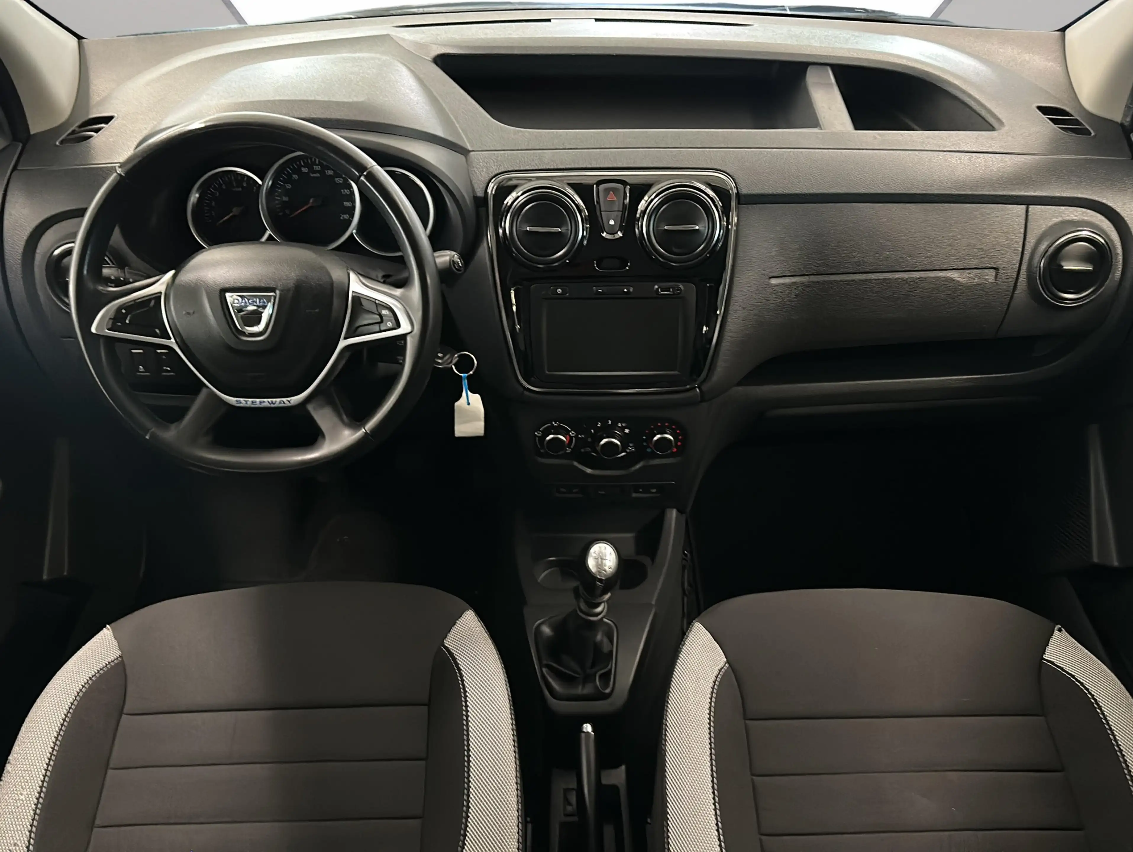 Dacia Dokker 1.3 TCe Stepway|Klima|Navi|DAB|AHK|Tempo| — photo 9