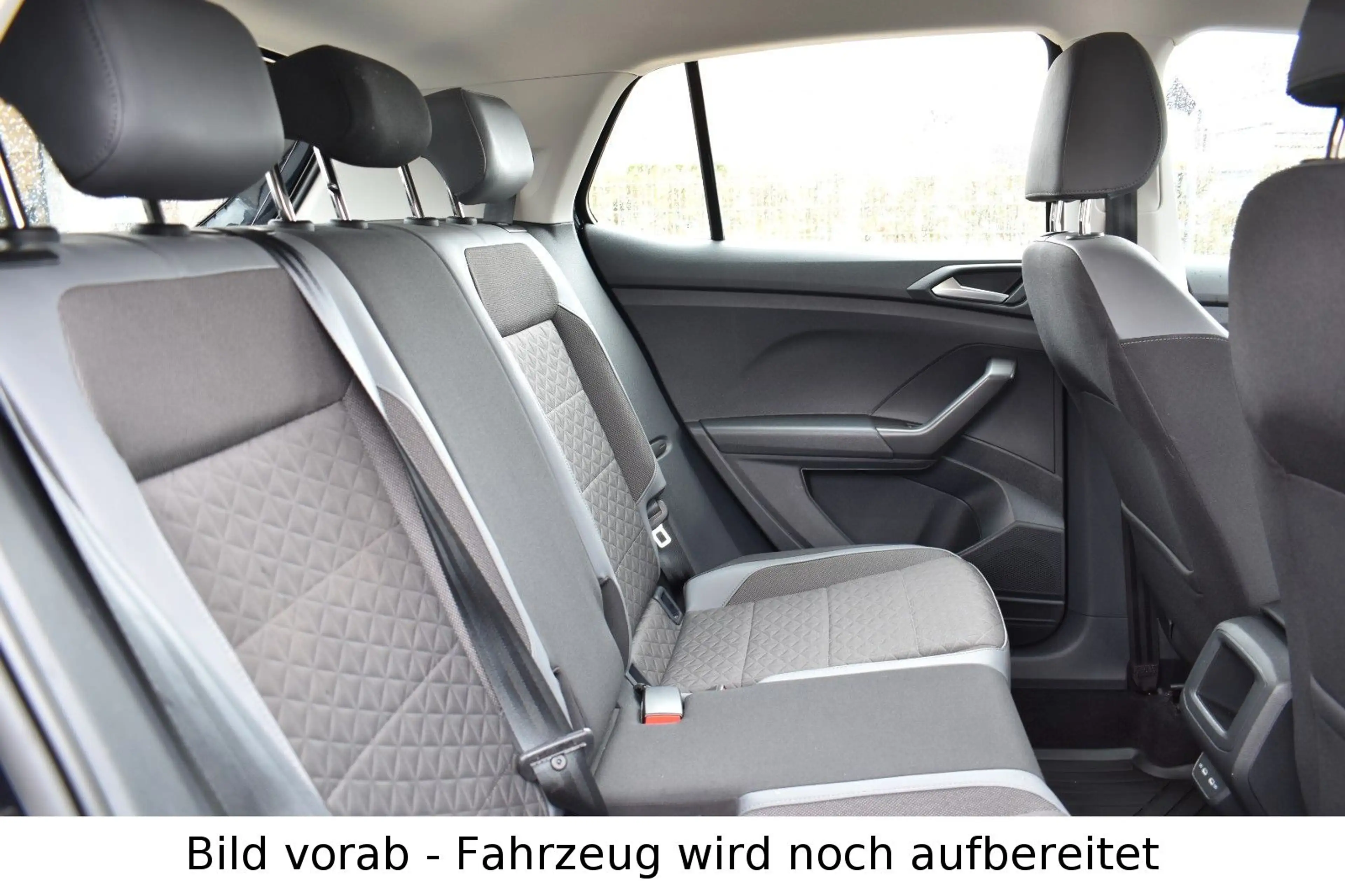 Volkswagen T-Cross 1.0 TSI DSG Style Navi LED Sitzhzg PDC — photo 11