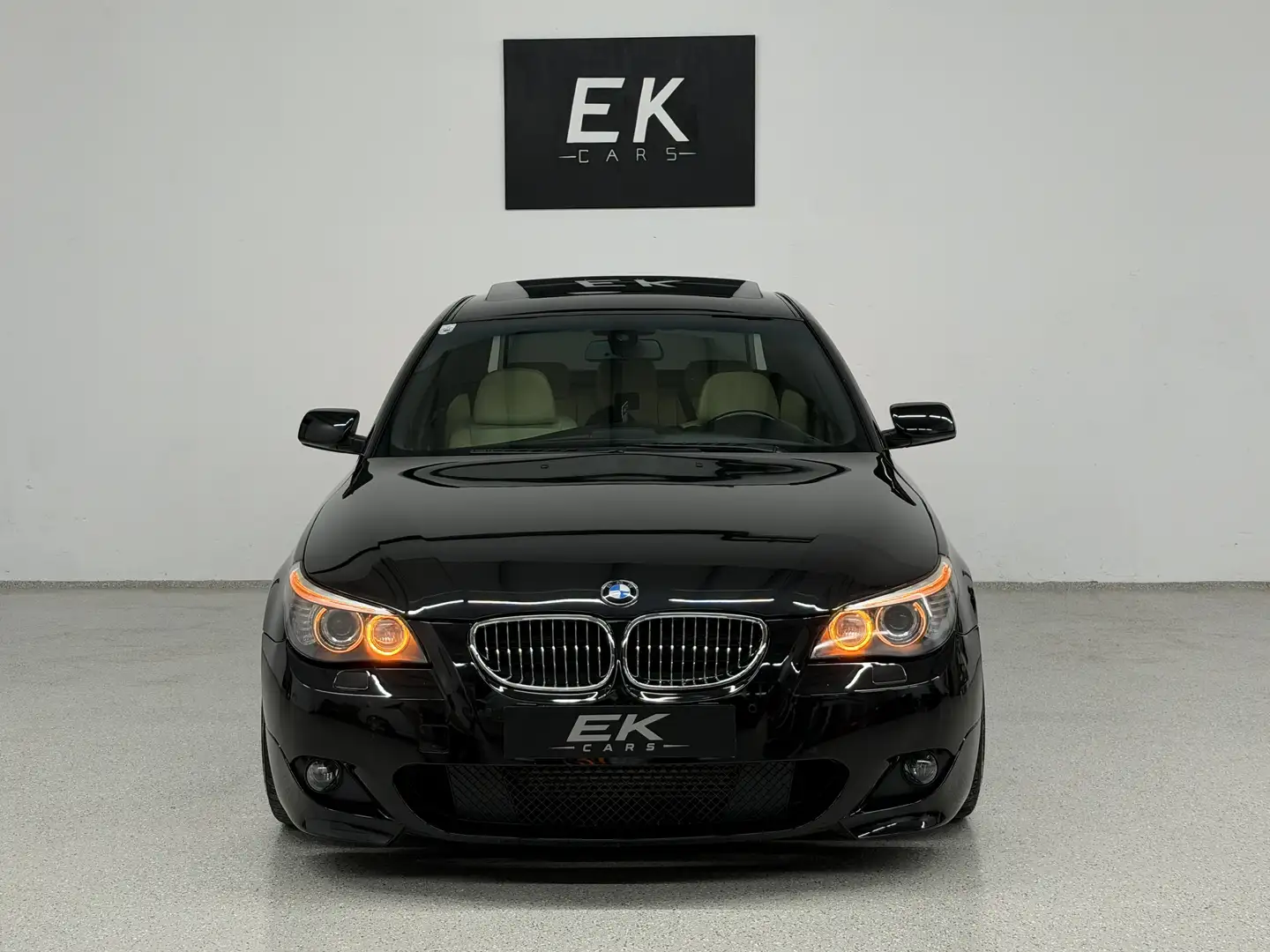 BMW 525 525d M-Paket Individual Aut. *SCHIEBEDACH* *M5* Schwarz - 2