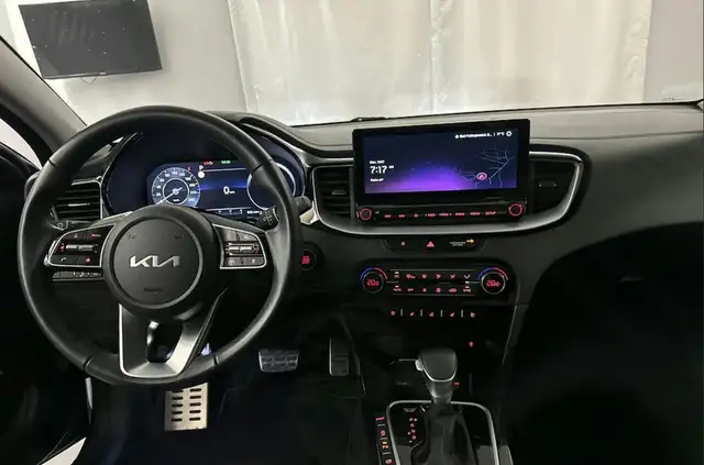Kia Ceed view 4