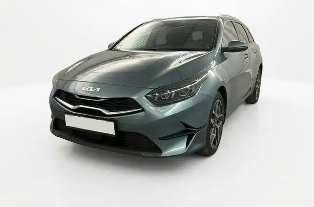Kia Ceed view 2