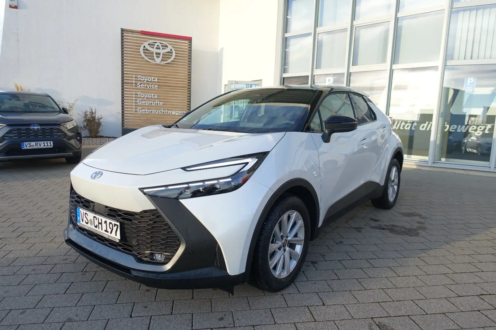 Toyota C-HR - 2.0 l Hybrid 4x2 Black & White Weiß - 2