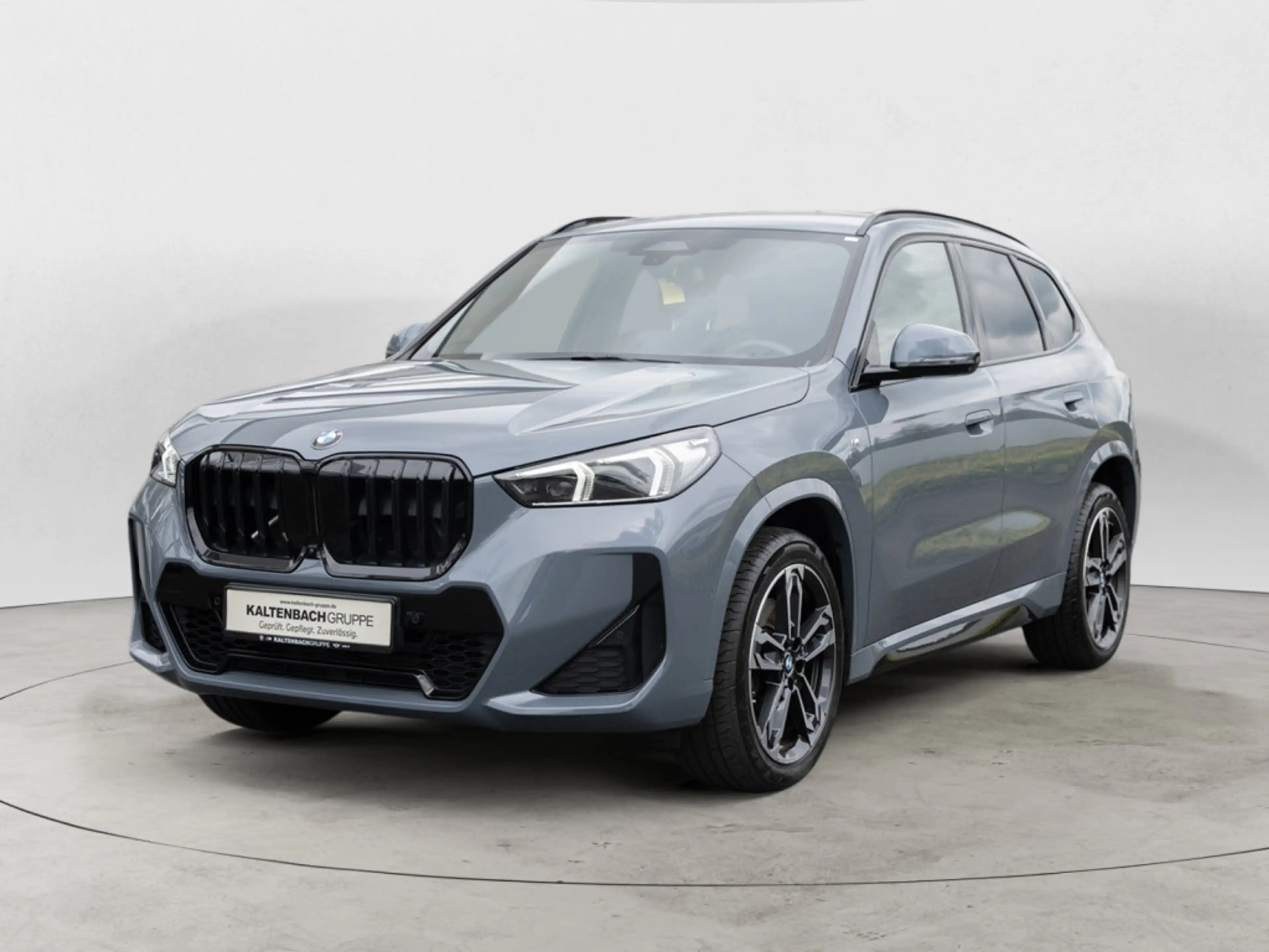 BMW X1 xDrive 23d M-Sport AHK 360° LED ACC NAVI — photo 2