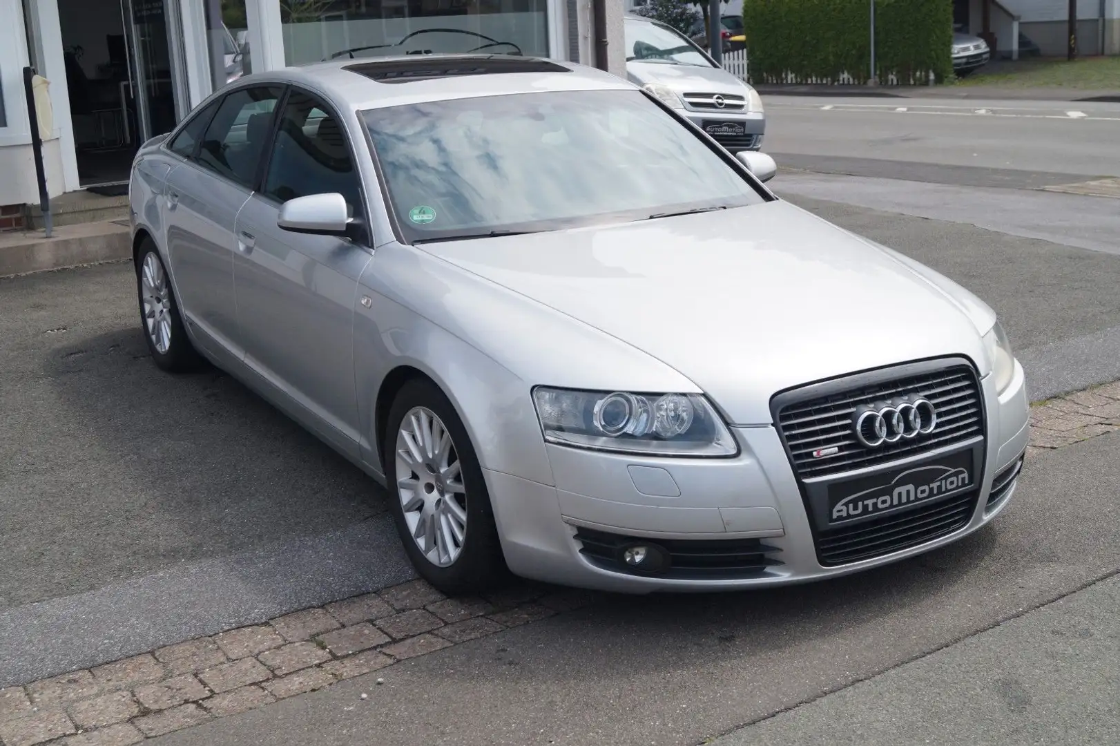 Audi A6 Lim. 3.2 FSI quattro*Leder*Navi*Bi-Xenon*F1* Silber - 2