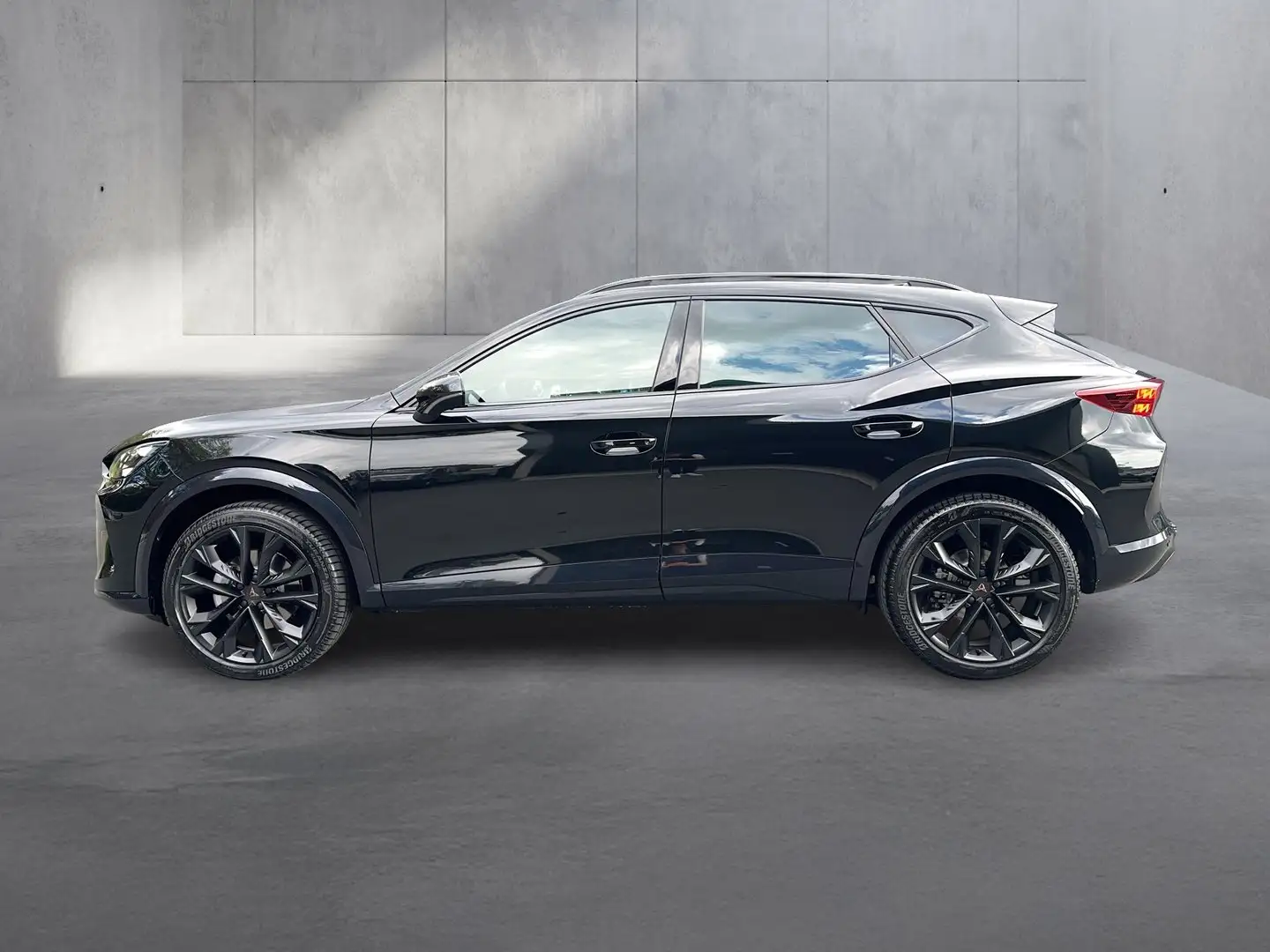 CUPRA Formentor 1.5 TSI 150 PS ACT Schwarz - 2