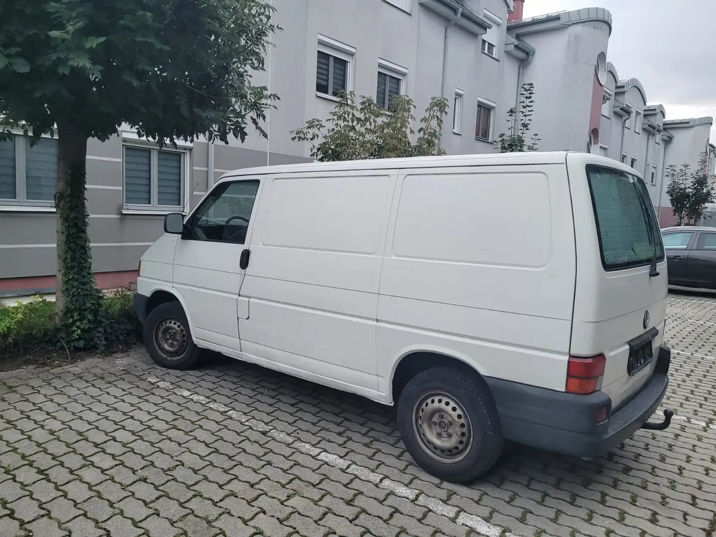 Volkswagen T4 Kombi Kombi 3-0-0 2,5 TDI Weiß - 2
