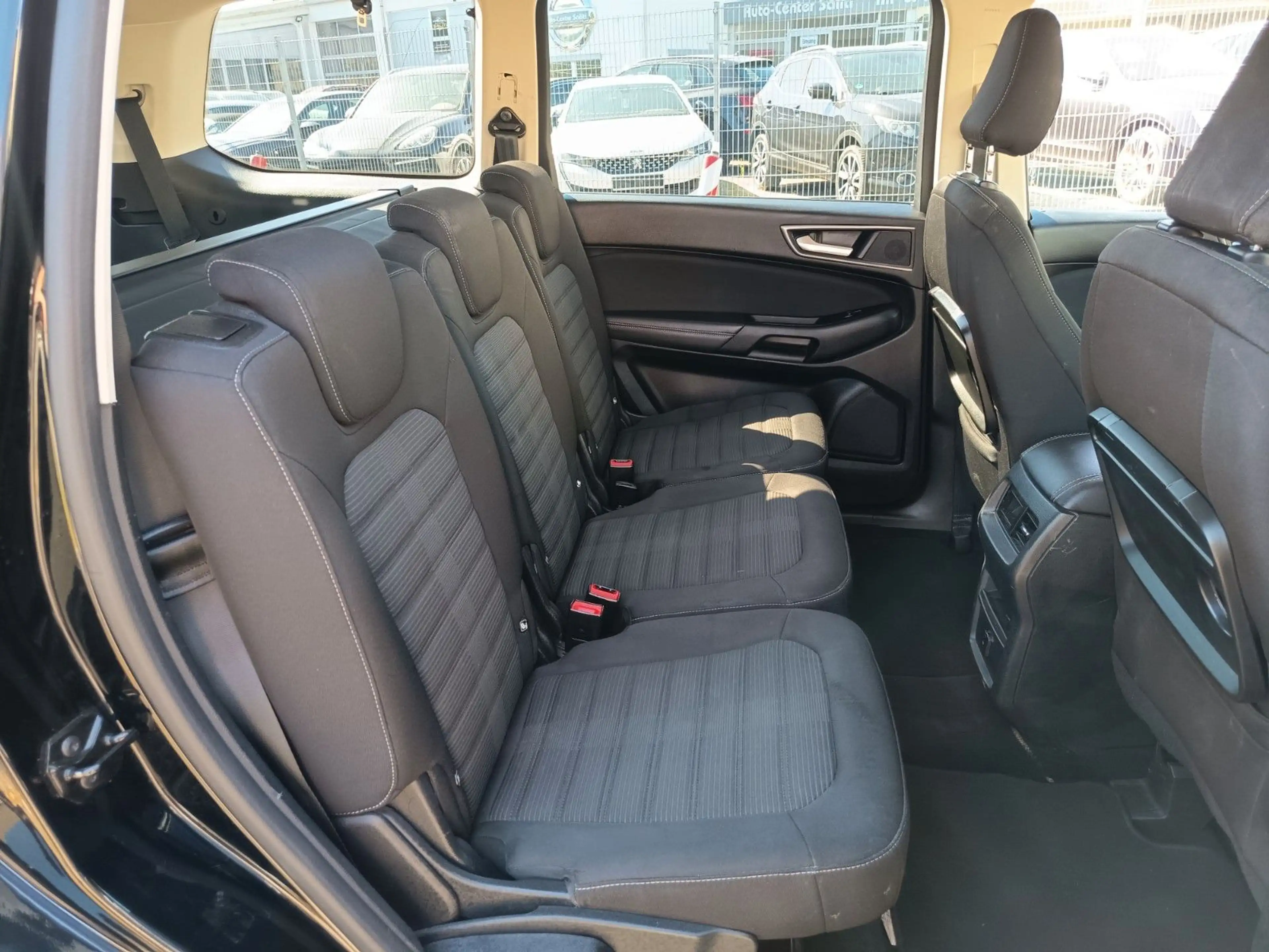 Ford Galaxy Business — photo 13