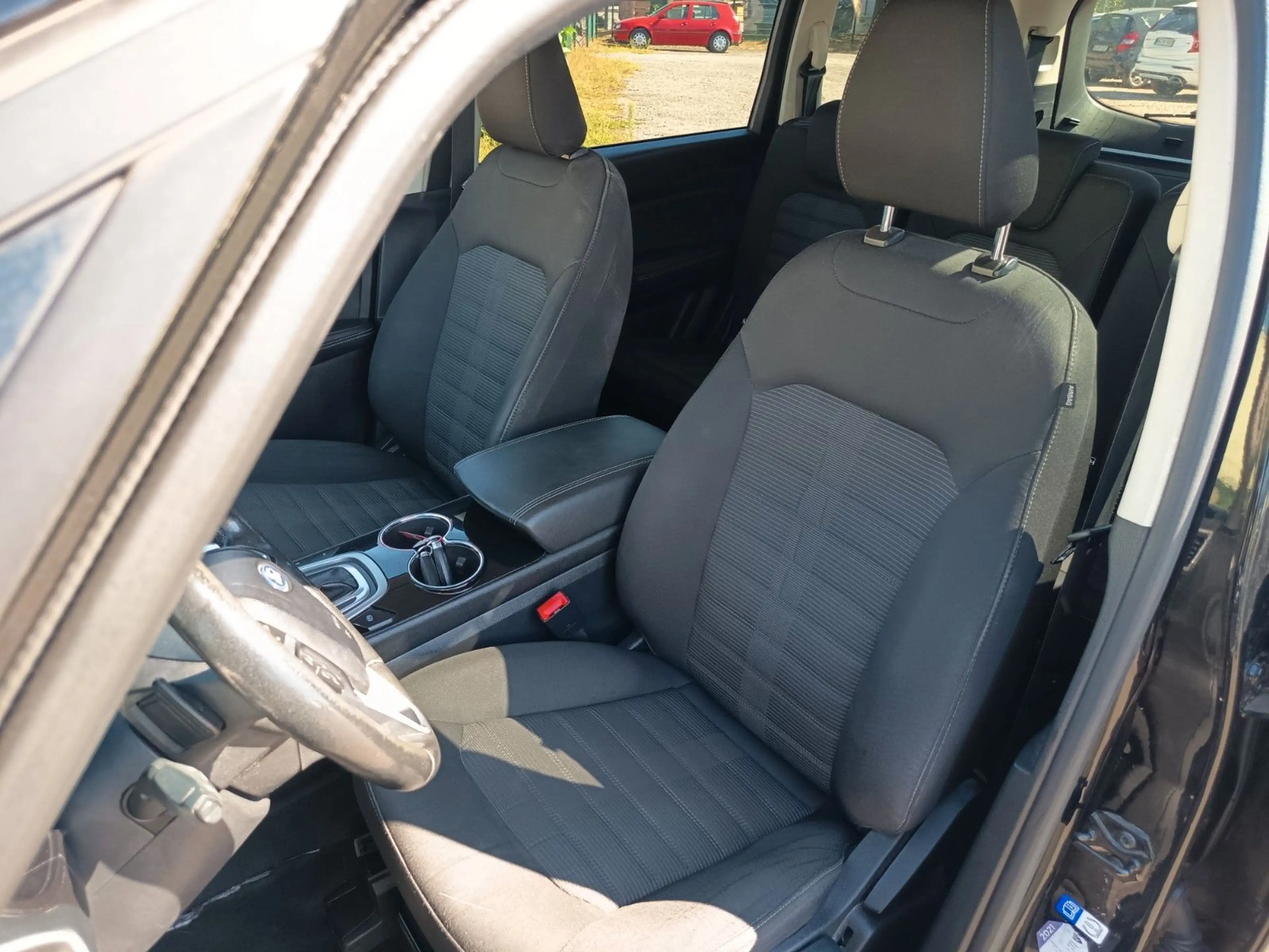 Ford Galaxy Business — photo 10