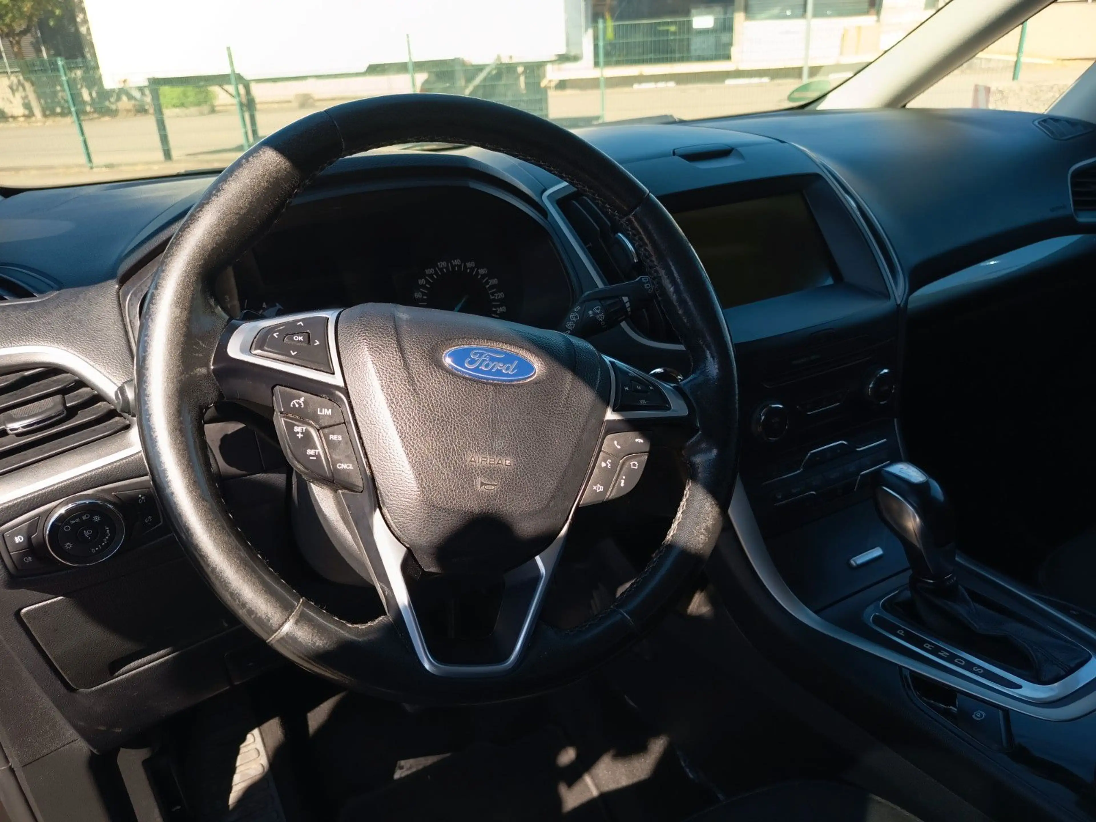 Ford Galaxy Business — photo 14
