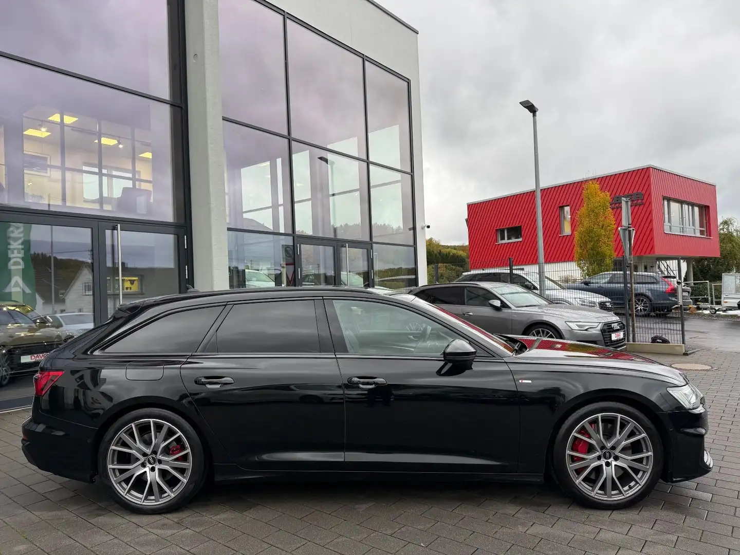 Audi A6 Avant 55 TFSI e quattro 3x S line/AHK/Matrix Schwarz - 2
