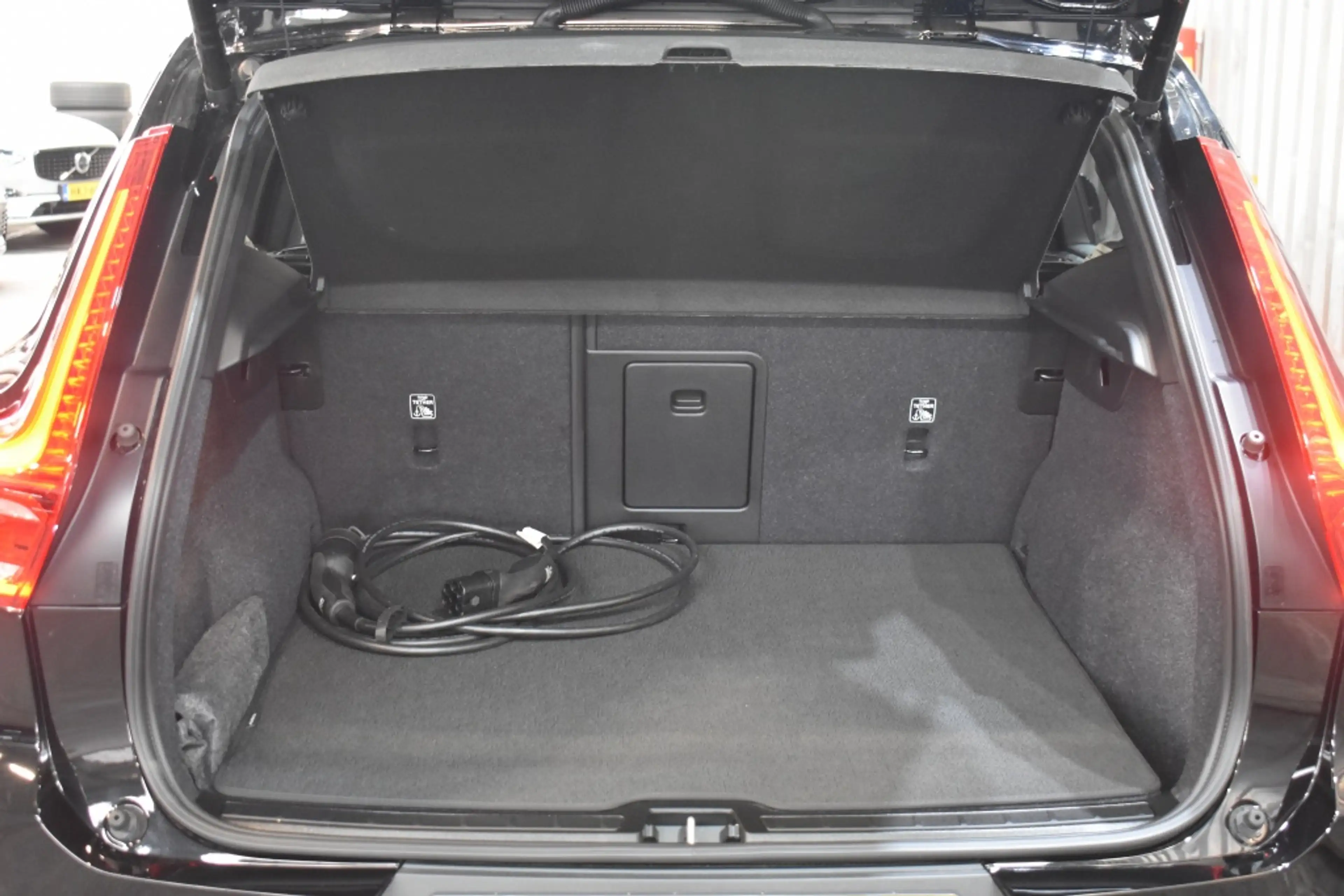Volvo EX40 Twin Performance 442pk/82kWh Ultra Black Edition | — photo 15