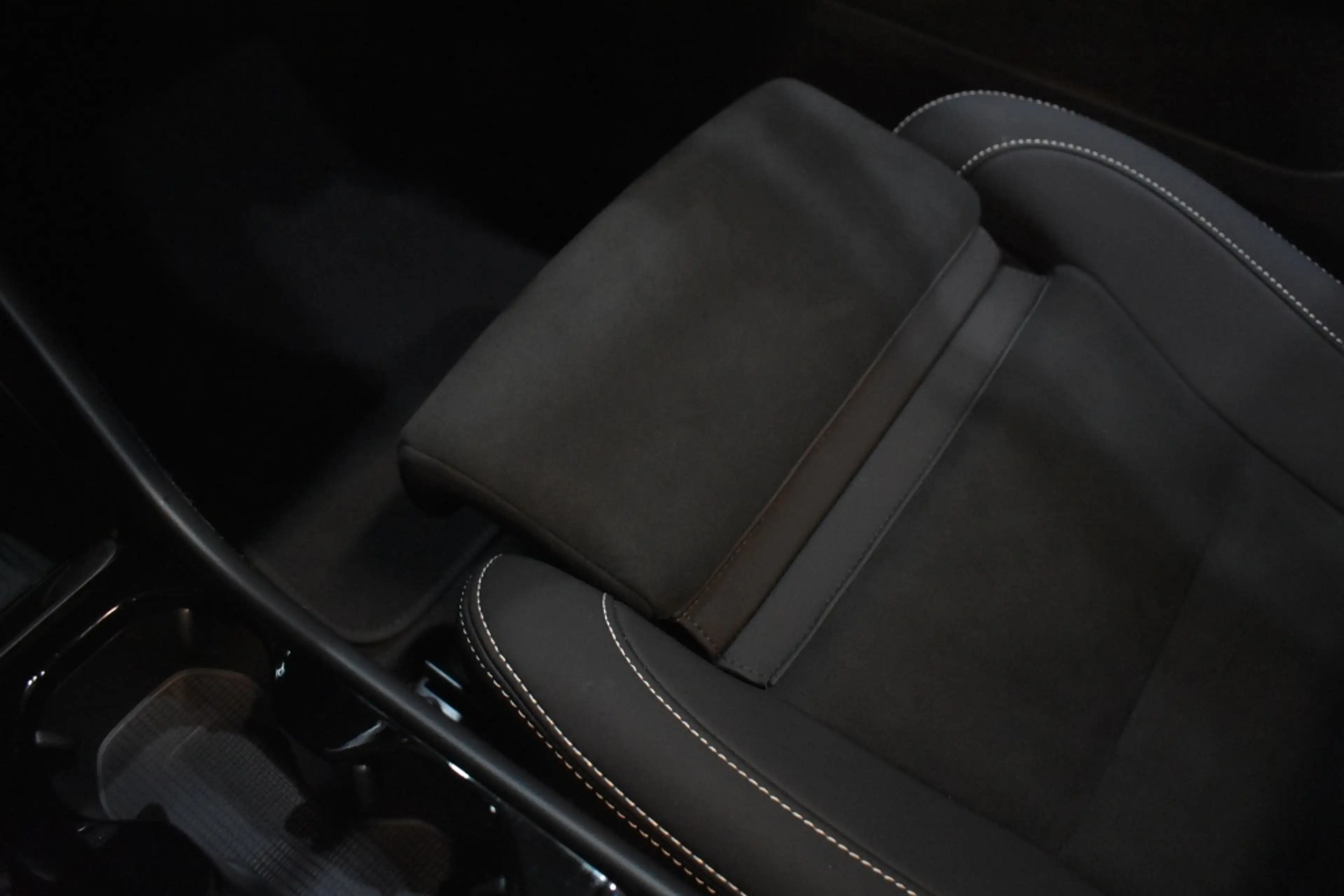 Volvo EX40 Twin Performance 442pk/82kWh Ultra Black Edition | — photo 45