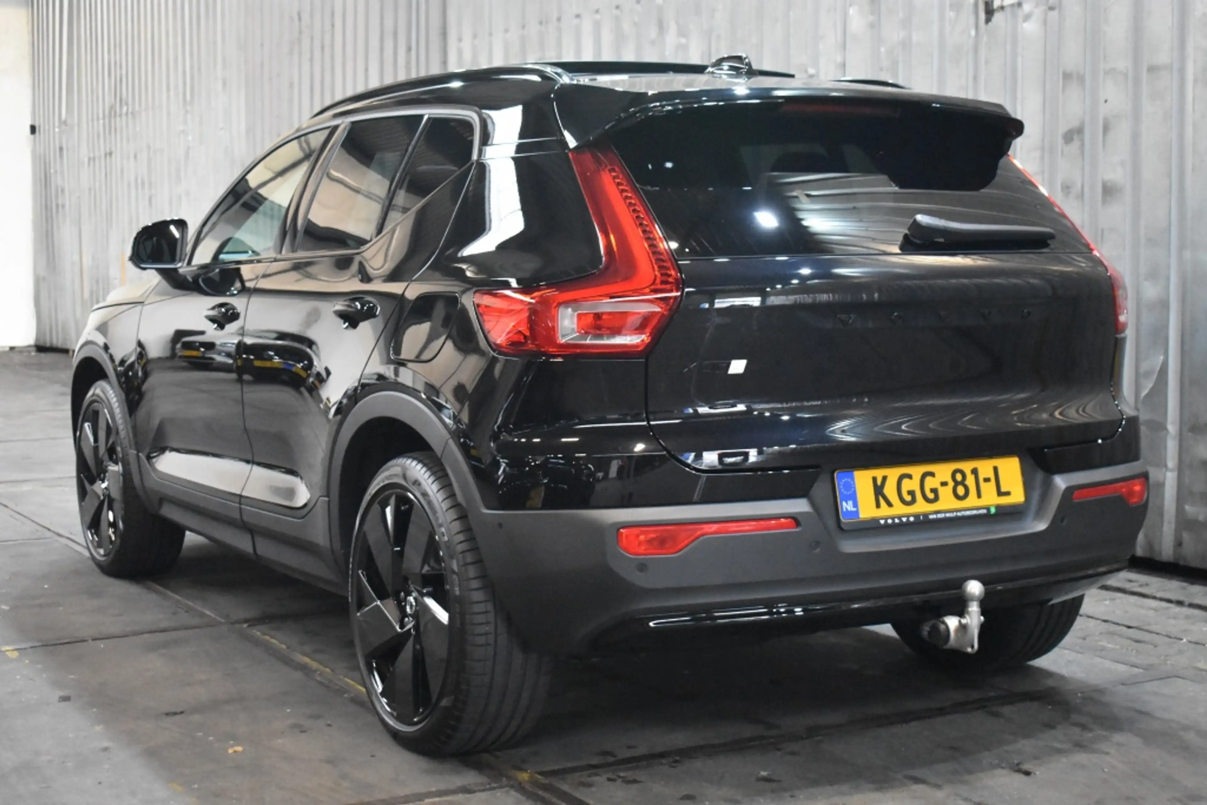 Volvo EX40 Twin Performance 442pk/82kWh Ultra Black Edition | — photo 2
