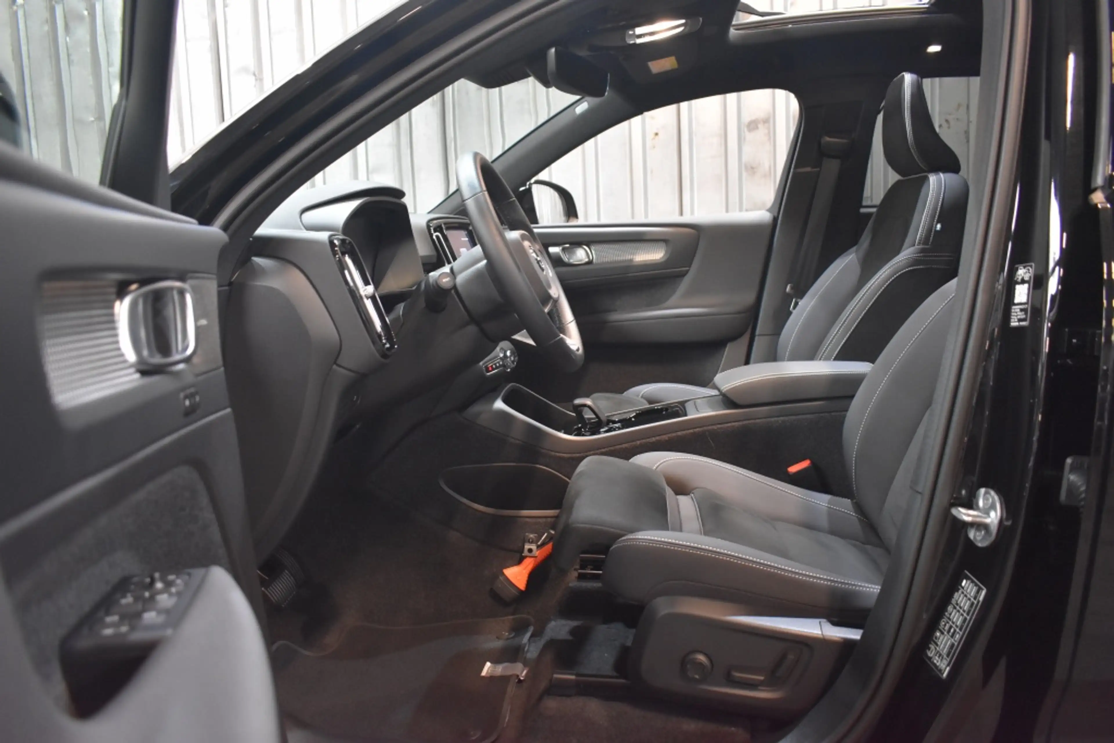 Volvo EX40 Twin Performance 442pk/82kWh Ultra Black Edition | — photo 11