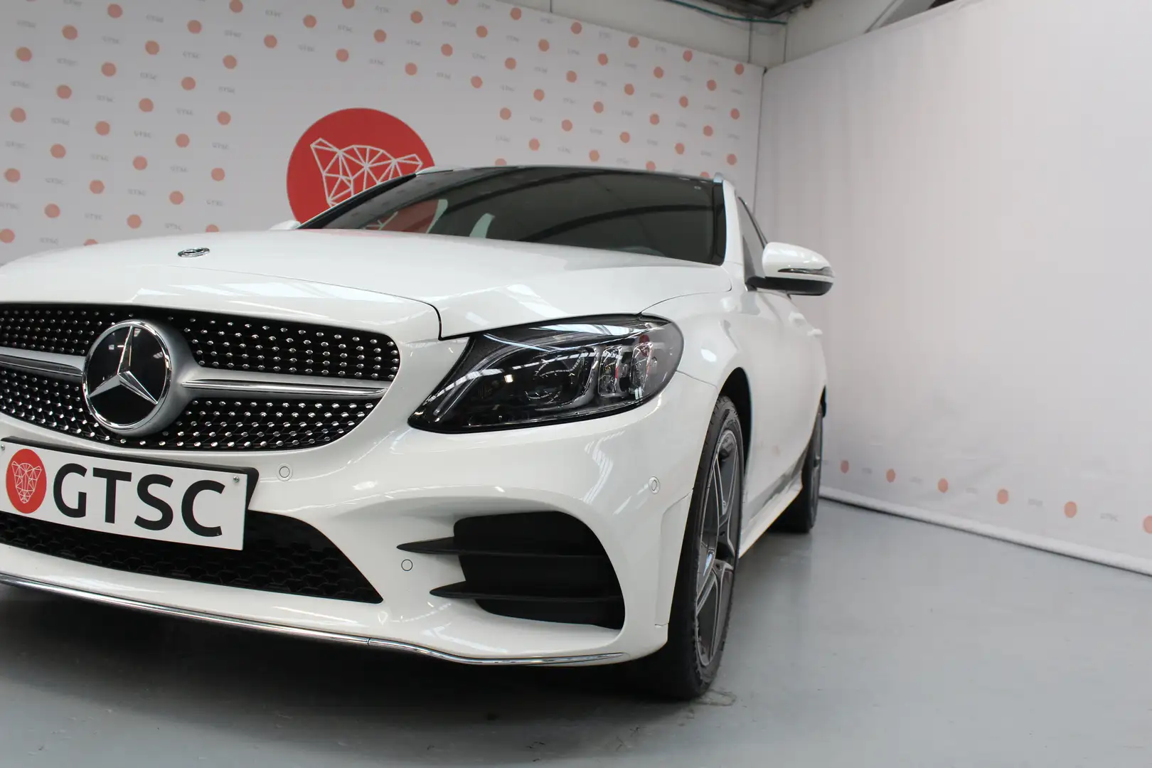 Mercedes-Benz C 220 d 4-Matic AMG line 9G-Tronic Blanc - 1