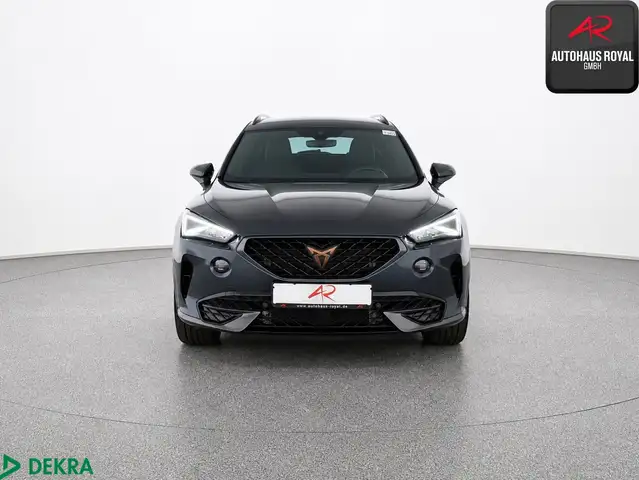 Cupra Formentor view 8