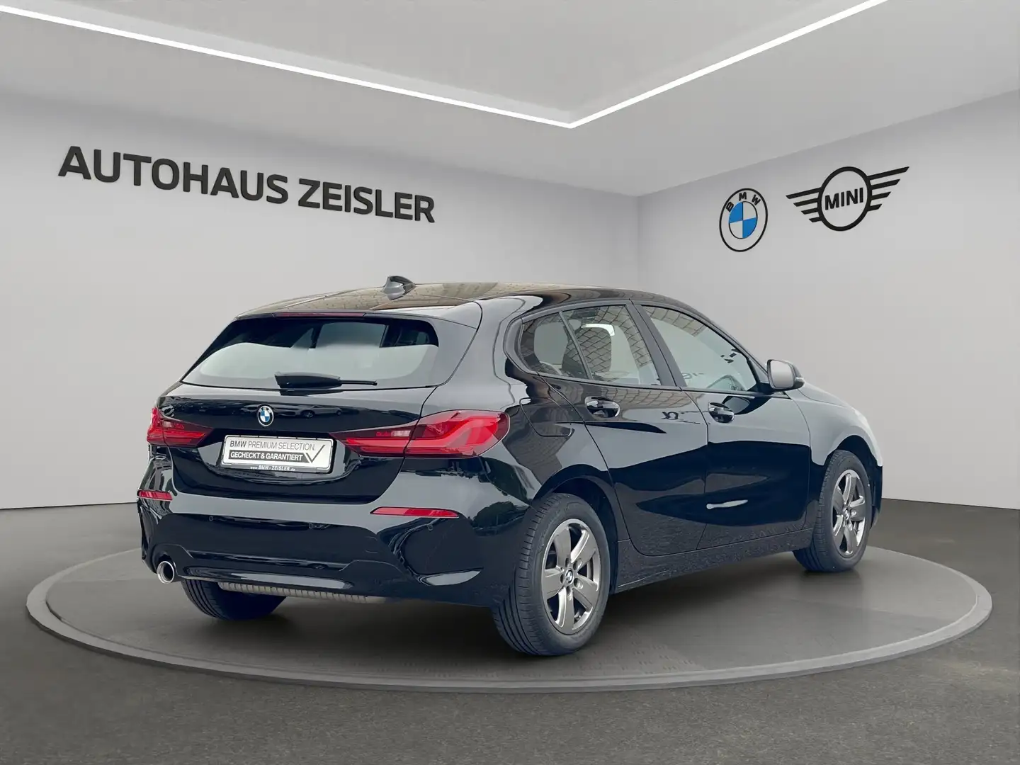 BMW 118 i Automatik Navi LED Tempomat DAB Schwarz - 2
