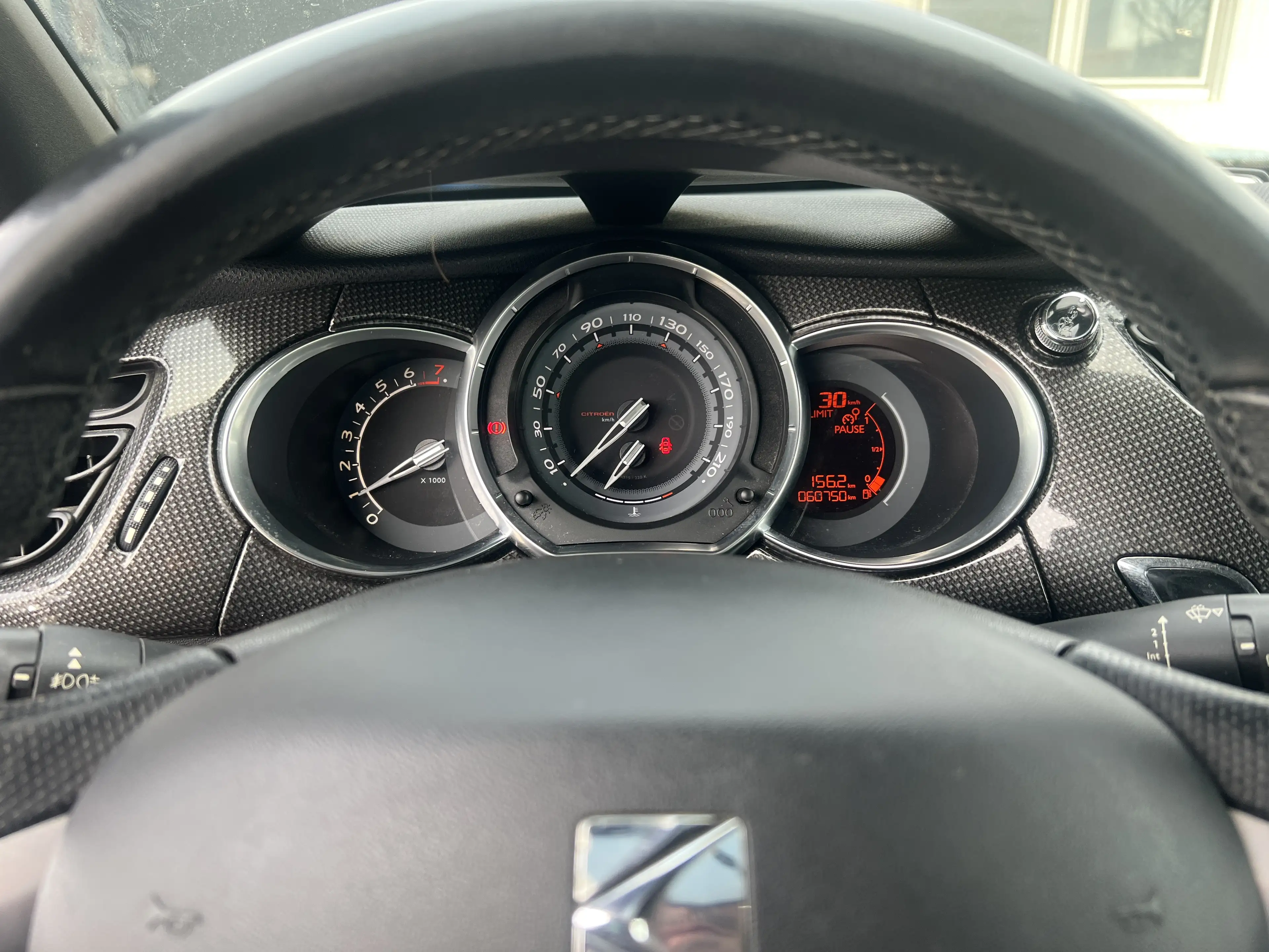 Citroen DS3 SportChic — photo 8