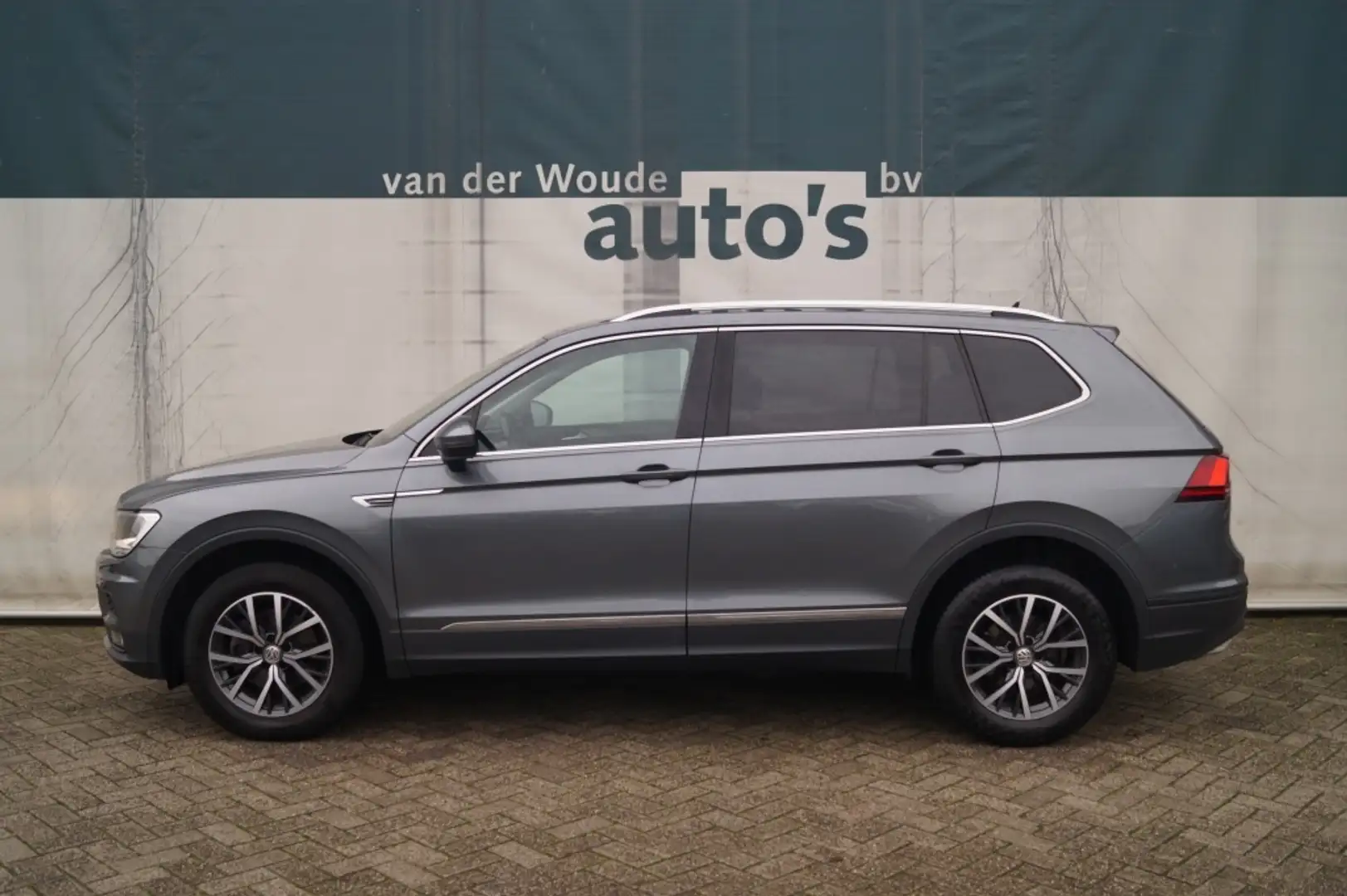 Volkswagen Tiguan Allspace 1.5 TSI 150pk DSG Comfortline Business 5-persoons Grijs - 1