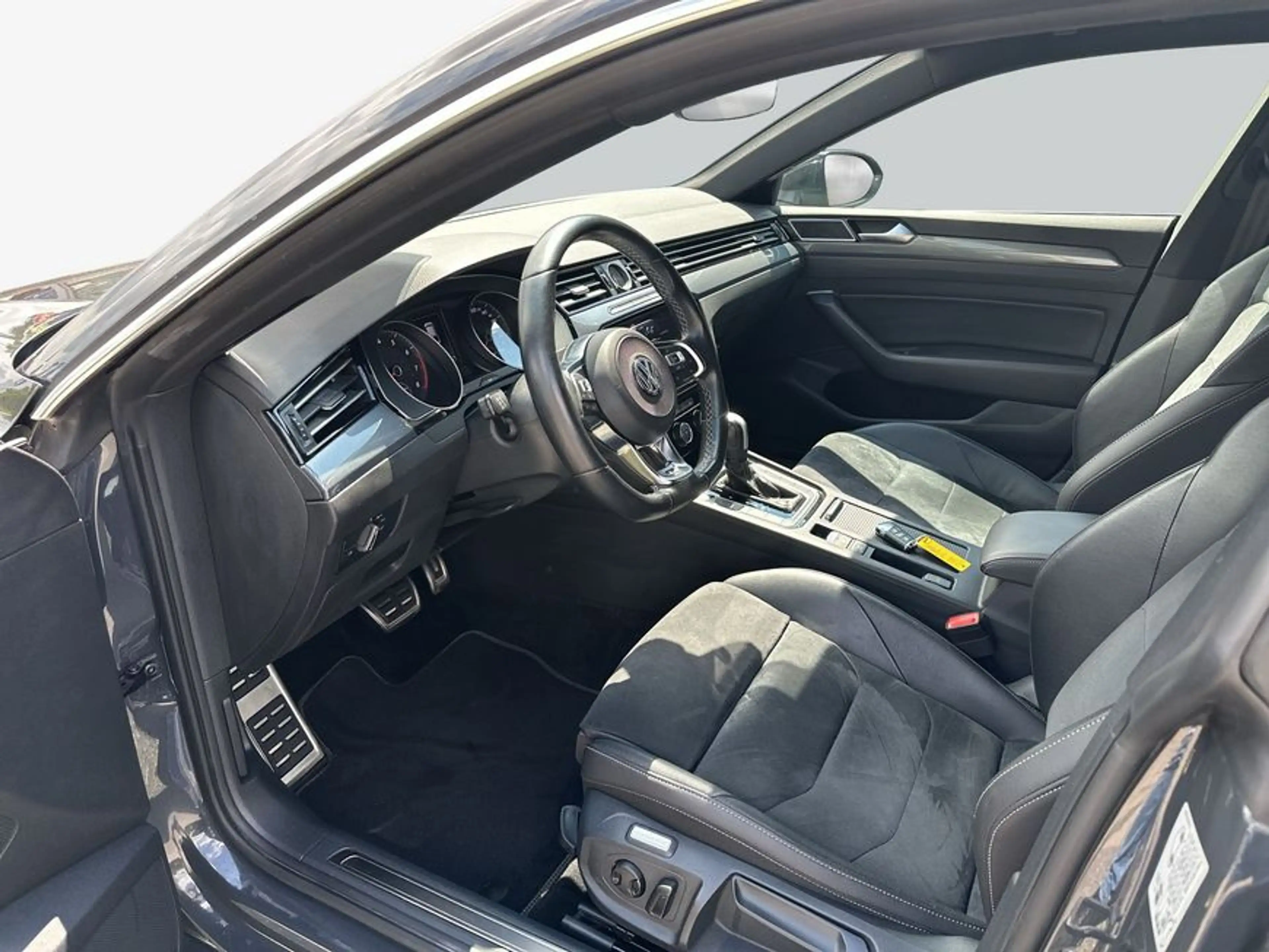 Volkswagen Arteon 2.0 TSI, R-Line DSG AHK/Carplay/SHZ/ACC — photo 9