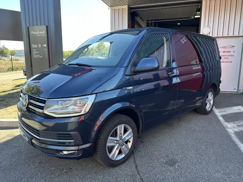 VOLKSWAGEN Transporter