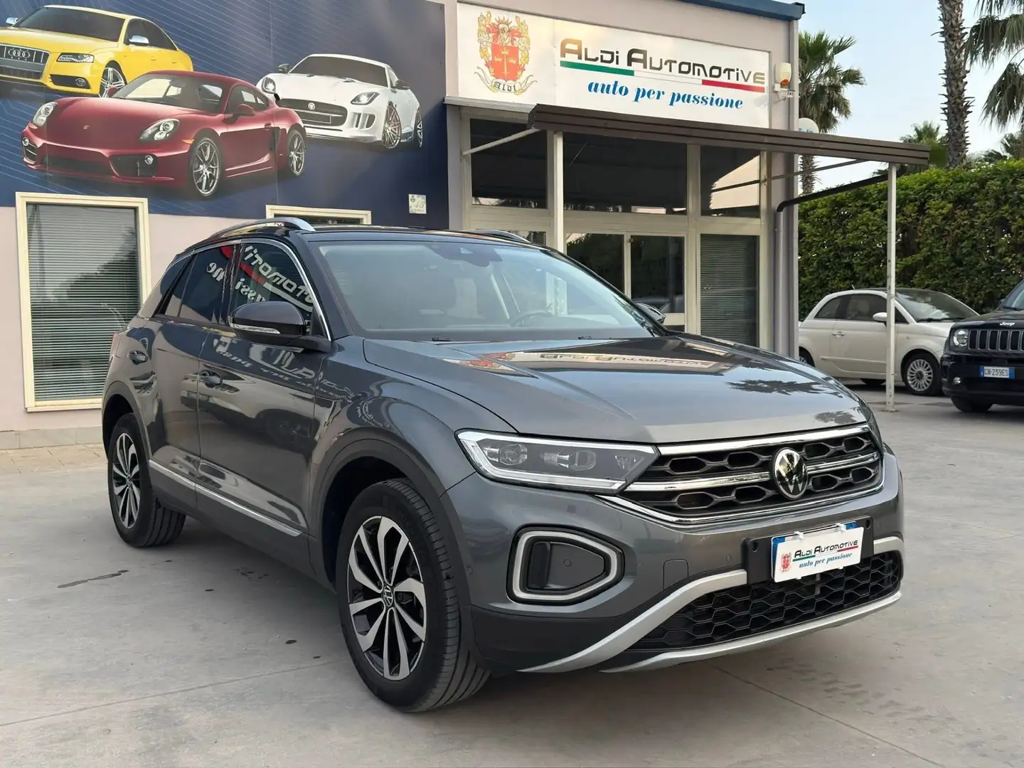 Volkswagen T-Roc 2.0 TDI SCR Style Grijs - 2